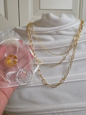 Triple-Layer Gold Paperclip Necklace And Earring Set